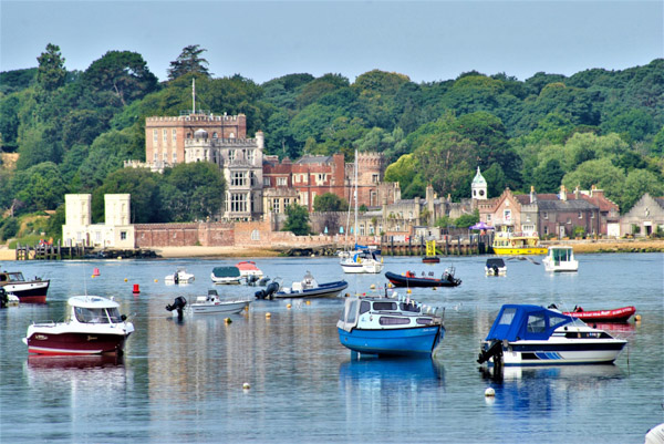 Best RYA Solent Southampton Courses Mile Building West Country-3 Best RYA Mile Building Sailing Lessons South West Country